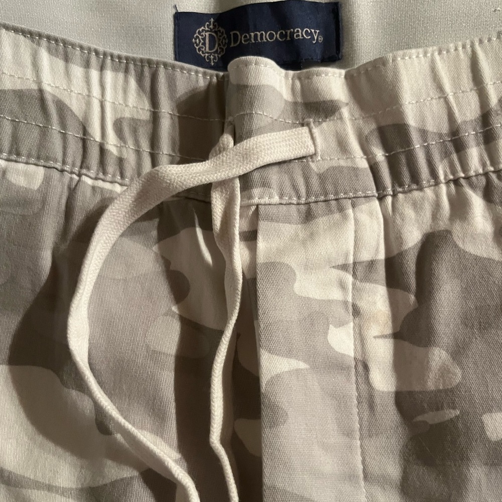 Democracy camouflage shorts